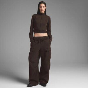 SKIMS Boyfriend Fleece Cargo Sweatpants Espresso M NWT